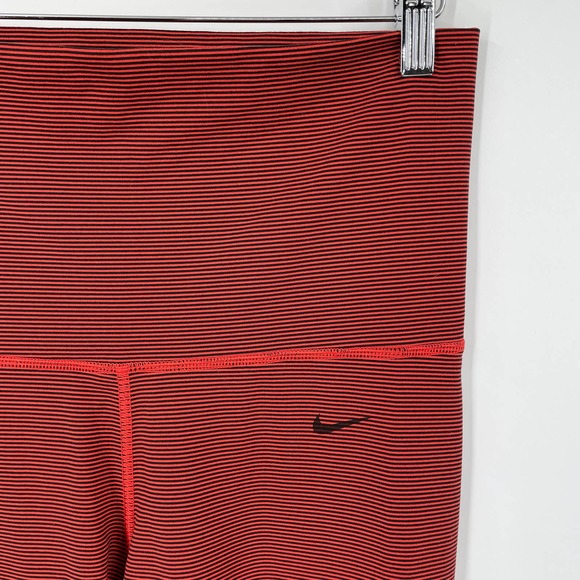 Nike Legend Tight Fit Pants Fold-over Capris Legging Womens Small‎ - Picture 6 of 9